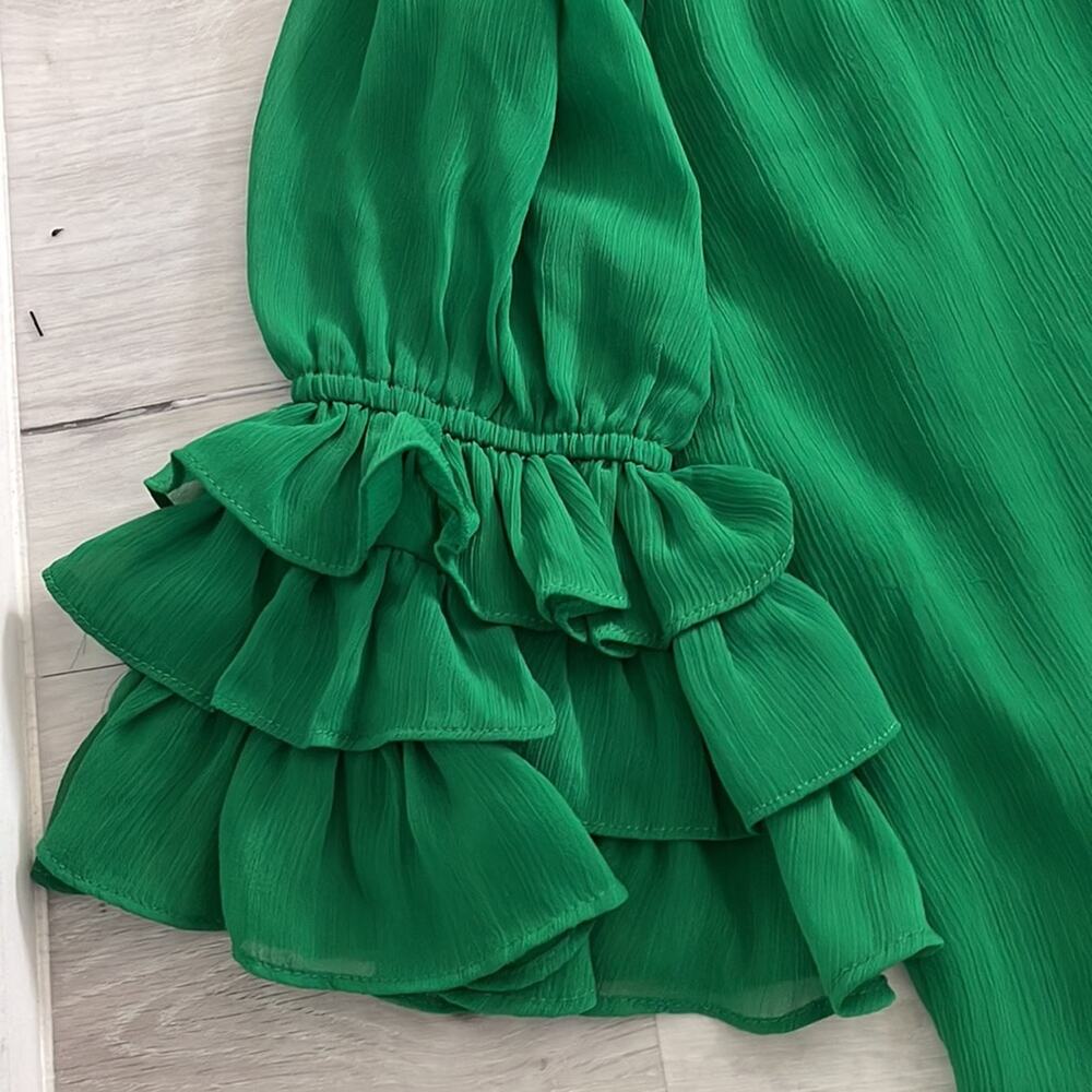 CECE brand new with Tag blouse with detailed sleeve - Picture 2 of 6